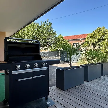 בית נופש Maison Avec Piscine Le Puy En Velay Vals-pres-le-Puy